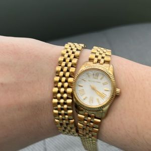 Women’s Michael kors watch gold wrap
